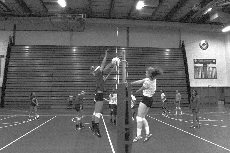 Girls+Volleyball+Handles+Tension+