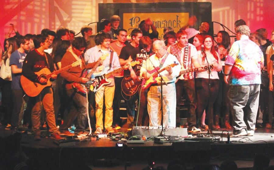 Students and teachers gather for the final song at last year's Brownstock 