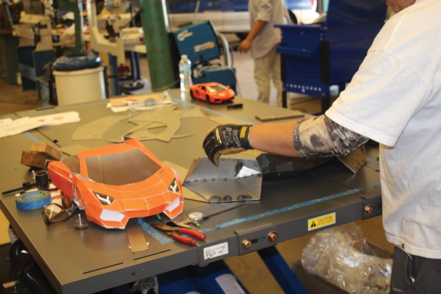 Auto Club builds model car of metal