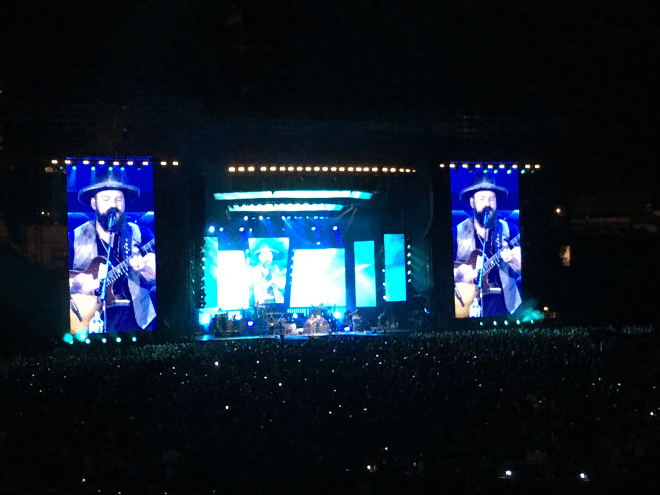 Zac Brown Band strums excellence at Wrigley Field