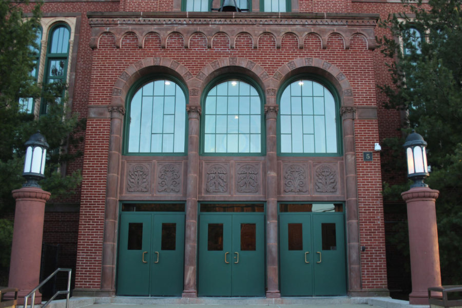 The main entrance of LT on Cossitt Avenue (Breen/LION).