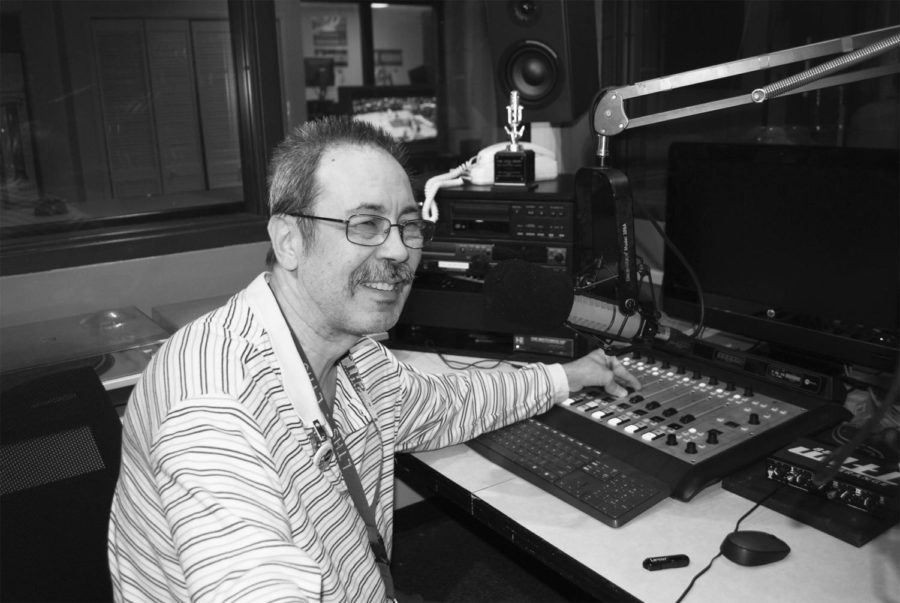 Radio Supervisor celebrates 25 years at WLTL