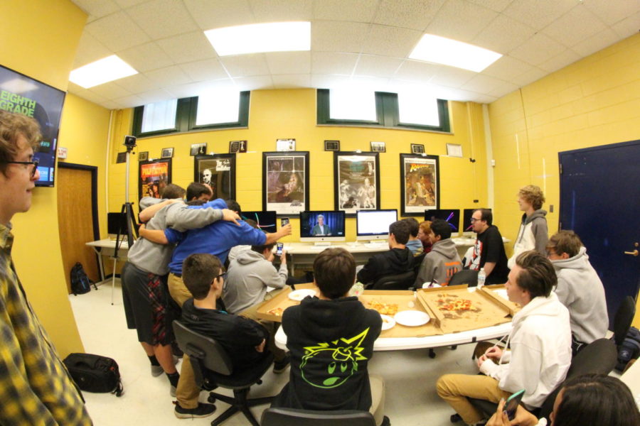 LTTV students and staff nervously watch Tom Bergeron announce the award (Kulat/LION). 