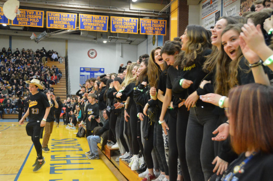 LT Weirdos get hyped up at the LT Blackout Game Feb. 22. (Breen/LION)