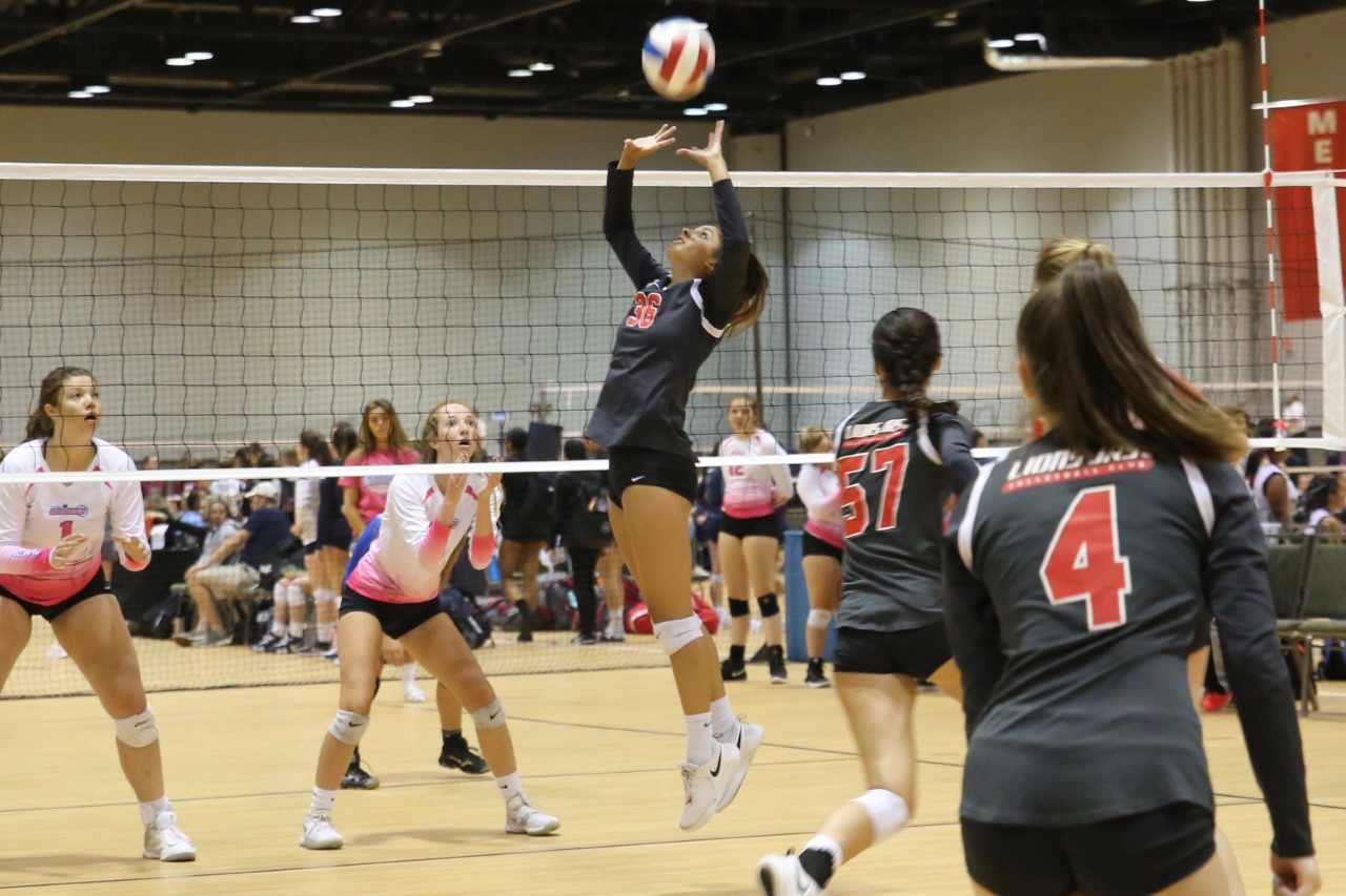 Lizzie Patel ‘21 named AAU Academic AllAmerican LION Newspaper