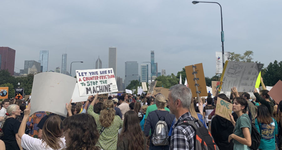 Students participate in Chicago Youth Climate Strike