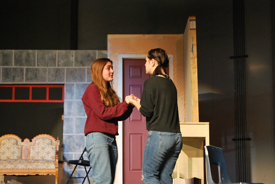 Sophia Joyce 22 and Kate Paras act in Steel Magnolia (Joyner/LION).