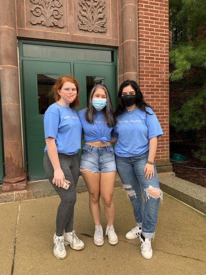 Sadie Madden, Jessica Quintero, and Natalia Madrigal wearing the t-shirt.
(Rory Quealy/LION)