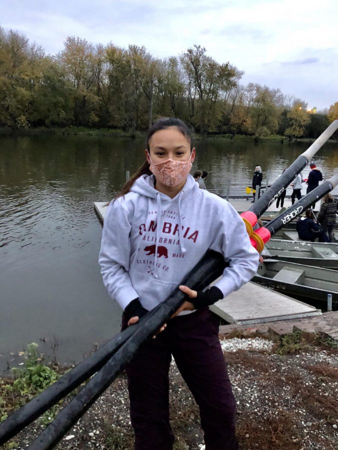 Charlotte Sands at rowing practice on Des Plaines River in Lemont on 10/26/20. (Fry/LION) 
