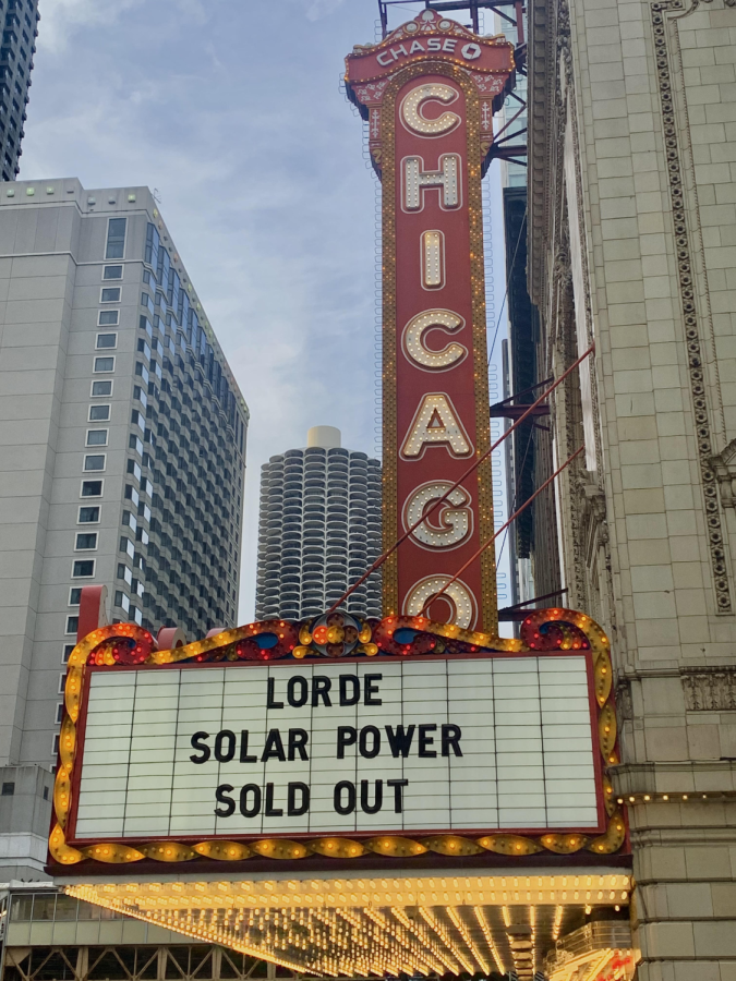 Sign+for+Lorde+concert+which+took+place+on+April+23+at+the+Chicago+Theater+%28Rauf%2FLION%29.