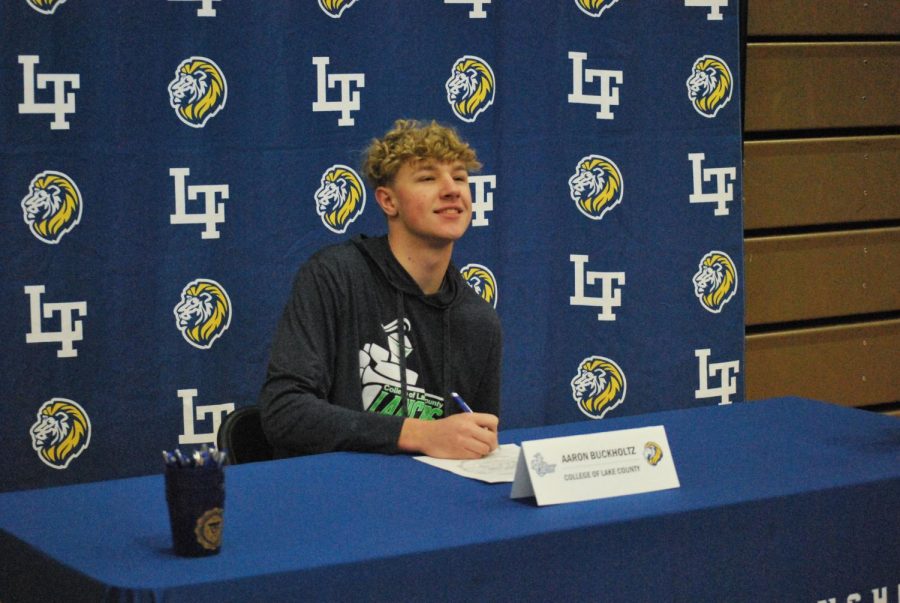 Aaron Buckholtz ‘23 signs to College of Lake County to play baseball (Huffman/LION)