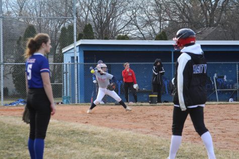 Varsity softball begins, adapts to new coach