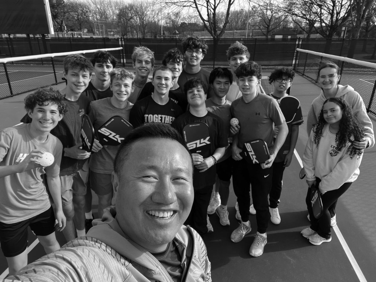 Pickleball club poses for selfie after finishing first meeting (Bridges/LION)